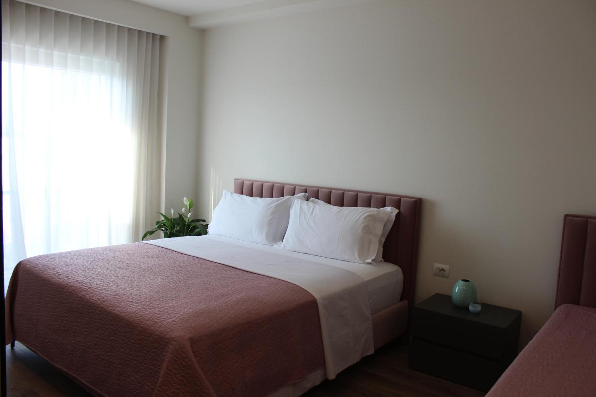 Delight Apartment Тирана Экстерьер фото