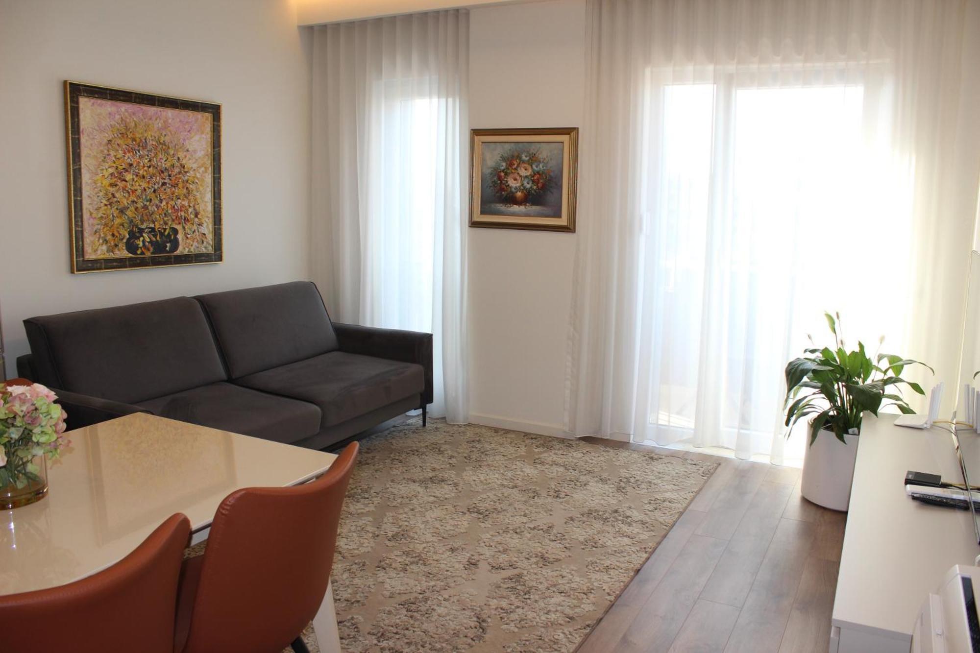 Delight Apartment Тирана Экстерьер фото