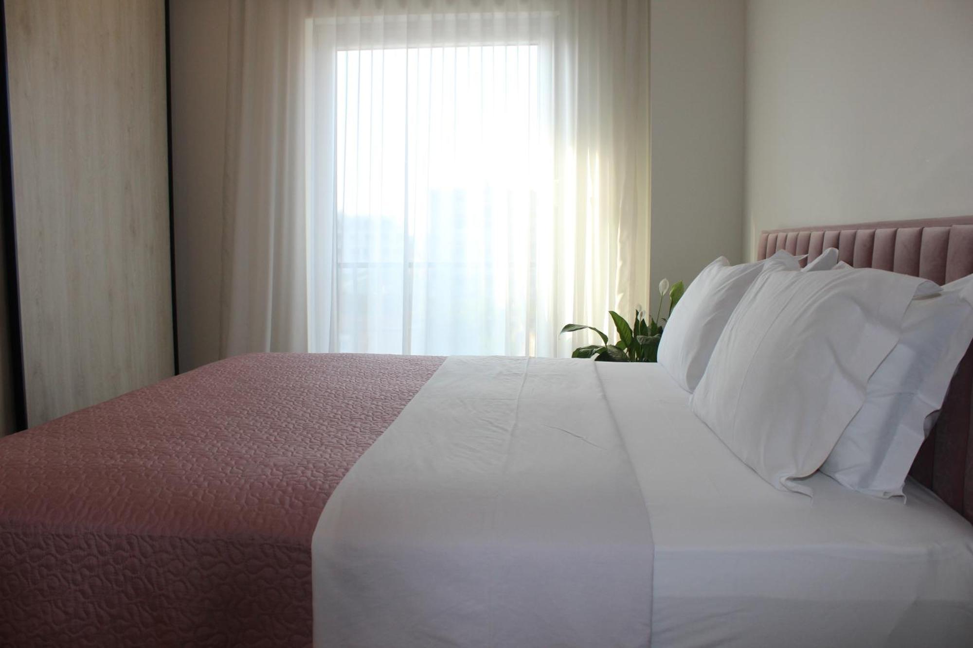 Delight Apartment Тирана Экстерьер фото