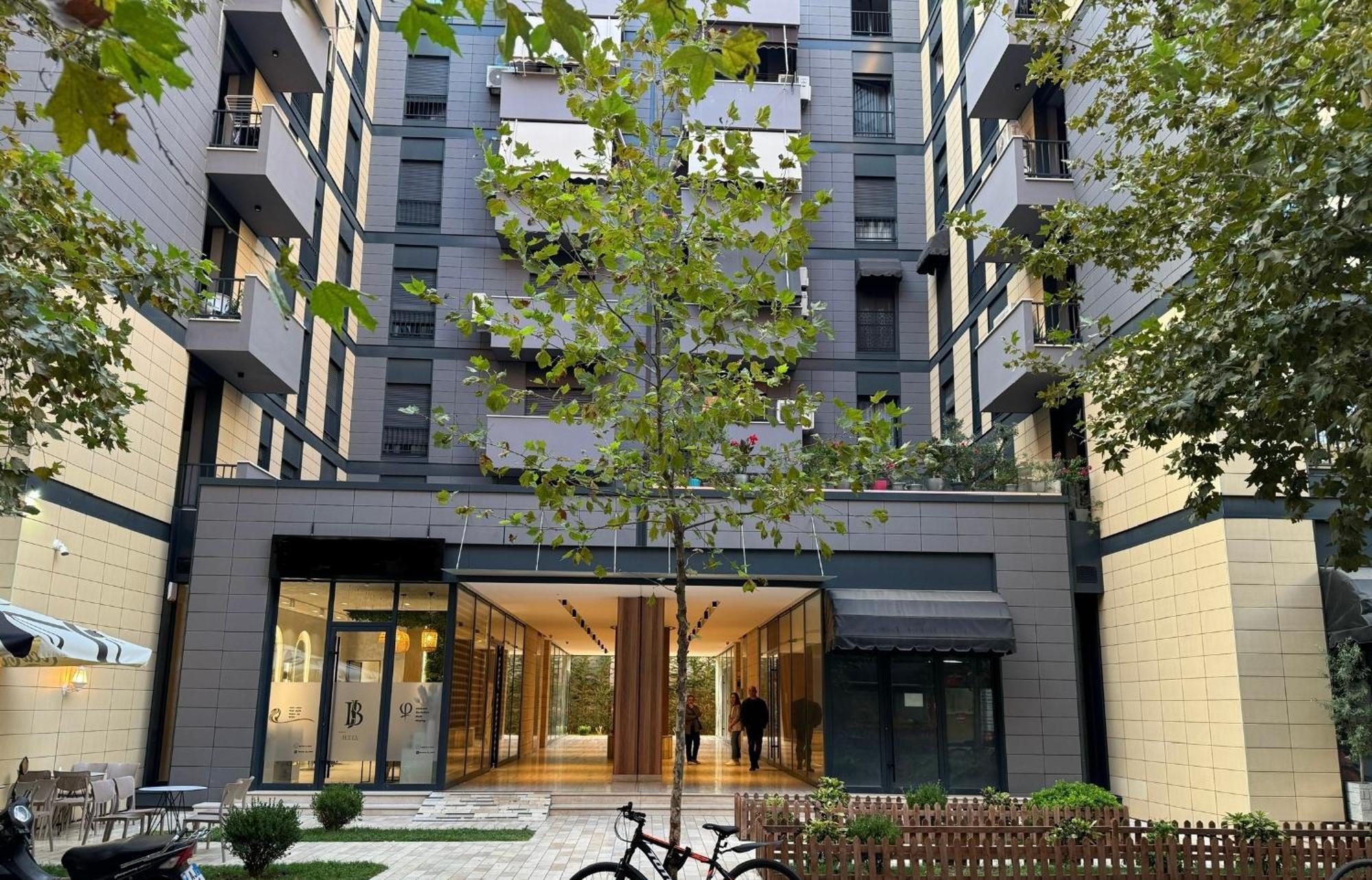 Delight Apartment Тирана Экстерьер фото